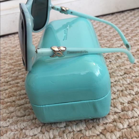 Tiffany BlueShades: Classic Glamour - Picture 7 of 8